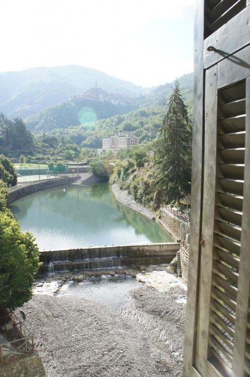 Sul Ponte Affittacamere بينيا الغرفة الصورة